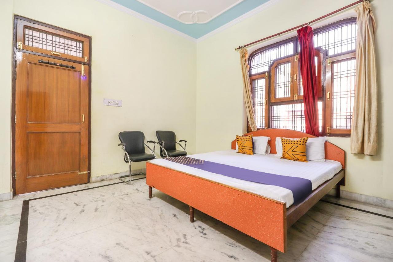 ホテルSpot On 70311 Rangoli Palace ラクナウ エクステリア 写真